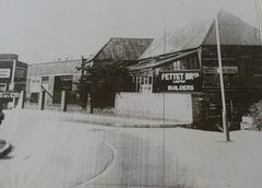 Tudor Barn on Theaklen Drive